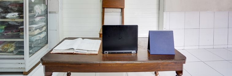 Lobby Hotel O Kost 2 Putra Syariah