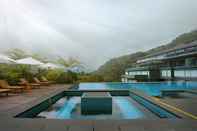 Swimming Pool Forest Hills Hotel Ciwidey 