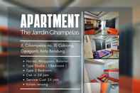 Lobi The Jarrdin Apartement Cihampelas by Serenity Room