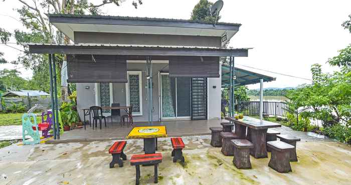 Exterior OYO HOME 90682 Liliz Mambang Farmstay