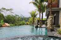 Swimming Pool Pinggala Villa Ubud