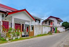 Exterior 3 SPOT ON 91950 Guest House TekNong Syariah