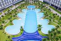 Swimming Pool The Empyrean Cam Ranh Beach Resort