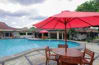 Kolam Renang Royal Brongto Hotel