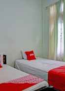 BEDROOM SPOT ON 91966 Onasis Syariah Inn 