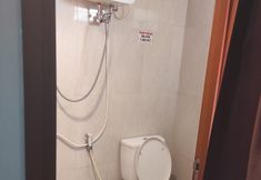 Toilet Kamar 6 SPAZIE at Green Lake View Cimanggis