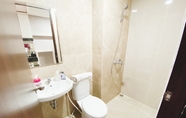 In-room Bathroom 7 DQ Housing Comfort and Nice Studio Trans Park Cibubur