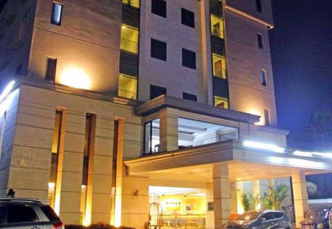 Exterior Grand Verona Hotel Samarinda