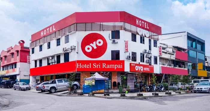 Bangunan OYO 90693 Sri Rampai Hotel