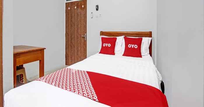 Kamar Tidur OYO 91960 Fariza House Syariah