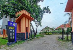 Exterior 4 OYO 92001 Unram Guest House