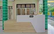 Lobi 5 OYO 92001 Unram Guest House