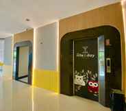 Lobby 6 All Nite & Day Hotel Makassar 