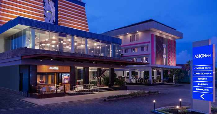 Luar Bangunan ASTON Inn Cilacap