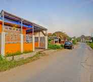 Bangunan 3 OYO 91992 Homestay Syariah Way Jepara