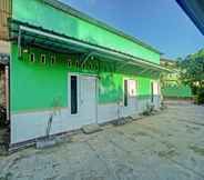 Bangunan 6 OYO 91992 Homestay Syariah Way Jepara