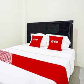 Bedroom 1 OYO 92007 Mutiara Serayu Syariah, Madiun Hotels