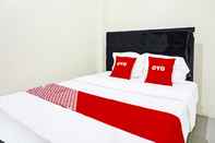 Bedroom OYO 92007 Mutiara Serayu Syariah