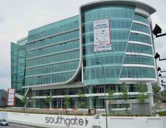 Bangunan 2 Swing & Pillows - KL Sg Besi Formerly Known as U Pac Hotel