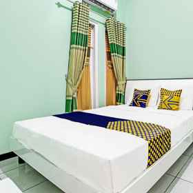 Bedroom 1 SPOT ON 92012 Homestay Grand Mahkota Permai Syariah, Bank BRI Jeruklegi Cilacap Jawa Tengah Hotels