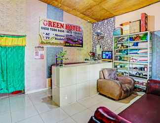 Lobi 2 OYO 92024 Green Hotel