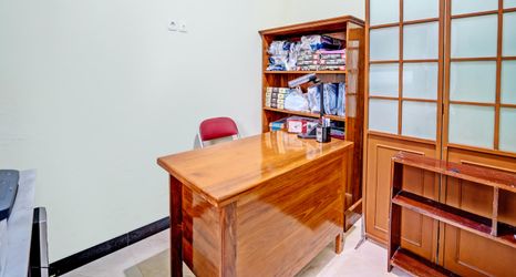 Lobi 2 OYO 92043 Kost Barokah Syariah Madiun