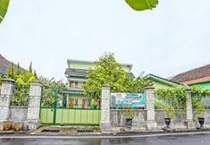 Luar Bangunan 3 OYO 92043 Kost Barokah Syariah Madiun