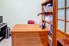 Lobi OYO 92043 Kost Barokah Syariah Madiun