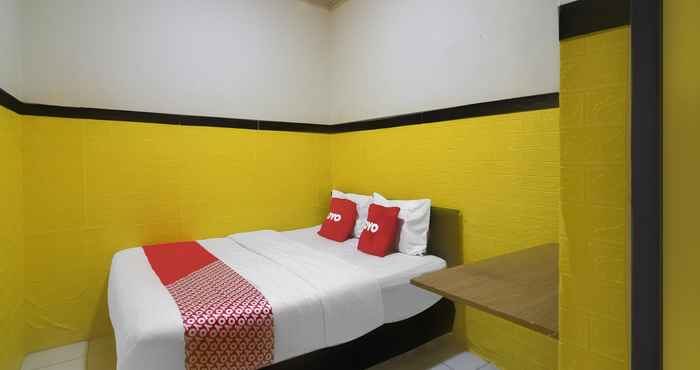 Bedroom OYO 92040 Superstar Kost Dan Homestay