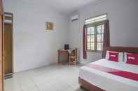 Kamar Tidur OYO 92041 Hotel Borneo