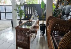 Lobby 4 EXPRESS O 92035 Rumah Singgah 8b