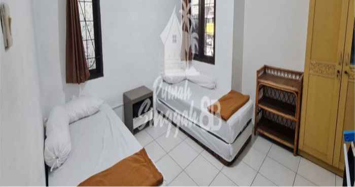 Kamar Tidur EXPRESS O 92035 Rumah Singgah 8b