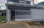 Exterior 3 EXPRESS O 92050 Rafie Kost Eksecutif Syariah