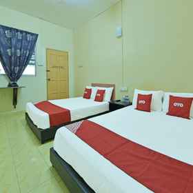 Bedroom 1 OYO 90706 Empire Inn 2, Klinik Jega Hotels