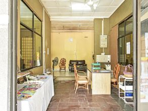 Lobi 4 OYO 90706 Empire Inn 2