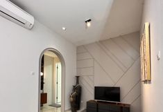 Others 3 Rumah Wadah Jakarta