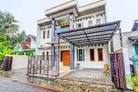 Bangunan OYO 92071 Yusman Homestay Syariah