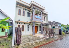 外部的 4 OYO 92071 Yusman Homestay Syariah