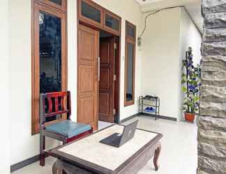 Lobby 2 SPOT ON 92037 Jokotole 2 Homestay