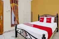 Bilik Tidur OYO 92045 Panca Putri Guest House