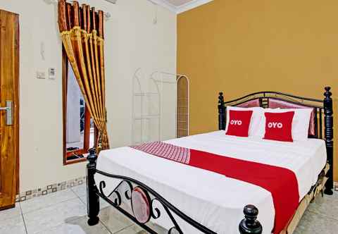 Kamar Tidur OYO 92045 Panca Putri Guest House