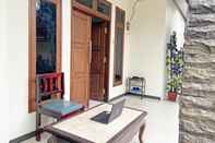 Sảnh chờ SPOT ON 92042 Sumber Rejo Homestay