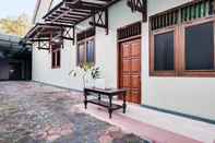 Lobby SPOT ON 92068 Pudja Kesuma Homestay Yogyakarta