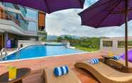 Swimming Pool 4 FOX HARRIS Hotel & Convention Banjarnegara