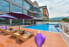 Swimming Pool 3 FOX HARRIS Hotel & Convention Banjarnegara