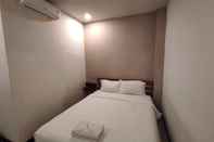 Lain-lain OYO 92089 Hotel Subur