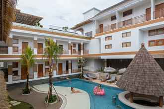 Bangunan 4 Roomates Hostel Canggu by Ini Vie Hospitality