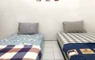 Kamar Tidur 4 Dehome near Pakuwon Mall