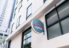 外観 4 Uno Express