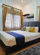 BEDROOM SPOT ON 92121 Mitra Dago Antapani Syariah